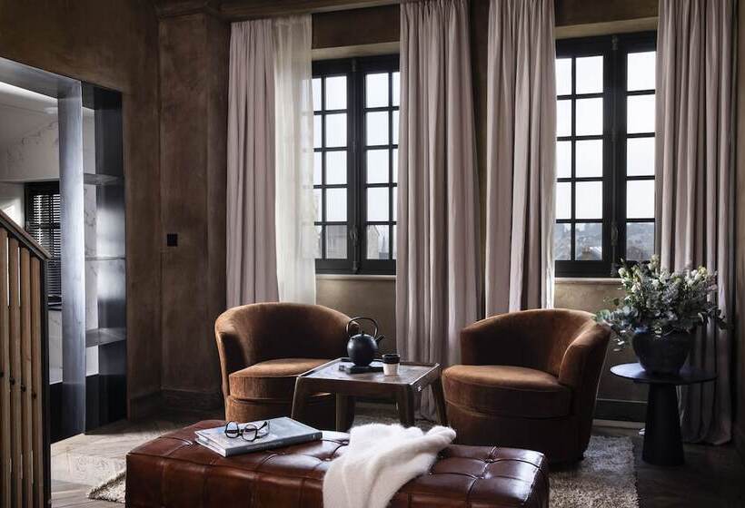 هتل Hôtel Saint Delis   La Maison Du Peintre   Relais & Châteaux