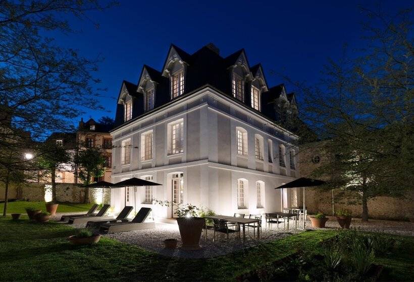 هتل Hôtel Saint Delis   La Maison Du Peintre   Relais & Châteaux