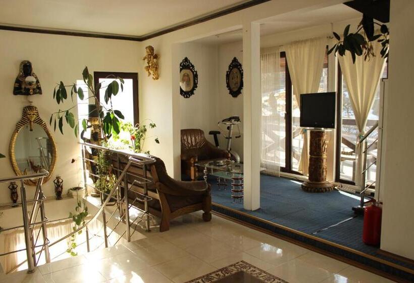 بنسيون Casa Ella