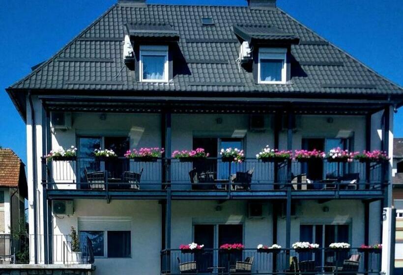 پانسیون Enjoyit Rooms