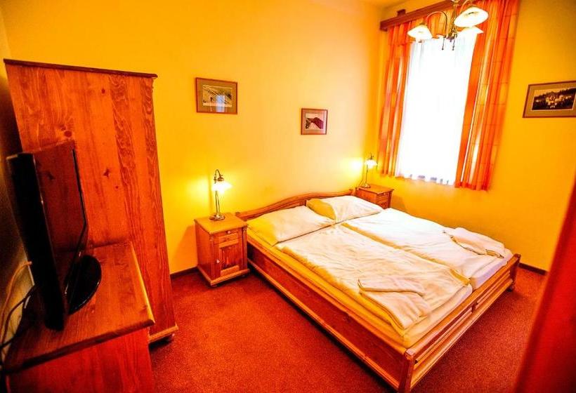 پانسیون Penzion Adélka Janské Lázně