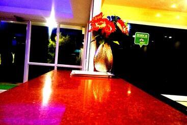Arra Suites Kempegowda Airport
