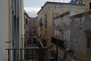 تختخواب و صبحانه Cuore Di Borgo Di Miccoli Graziana