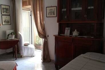 تختخواب و صبحانه Cuore Di Borgo Di Miccoli Graziana