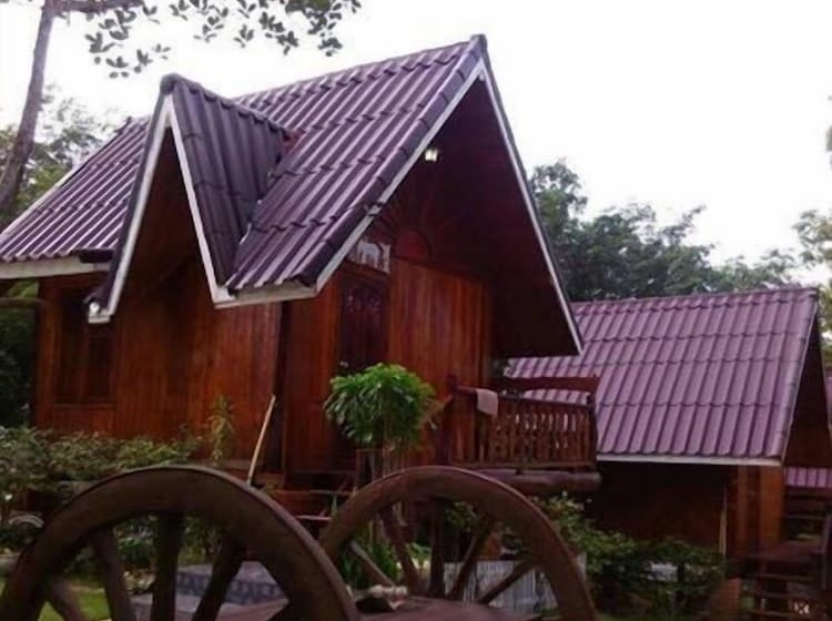 هتل Bansuanphuhong Resort