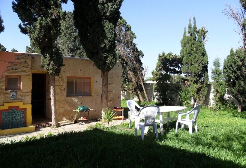 هتل Ben's House