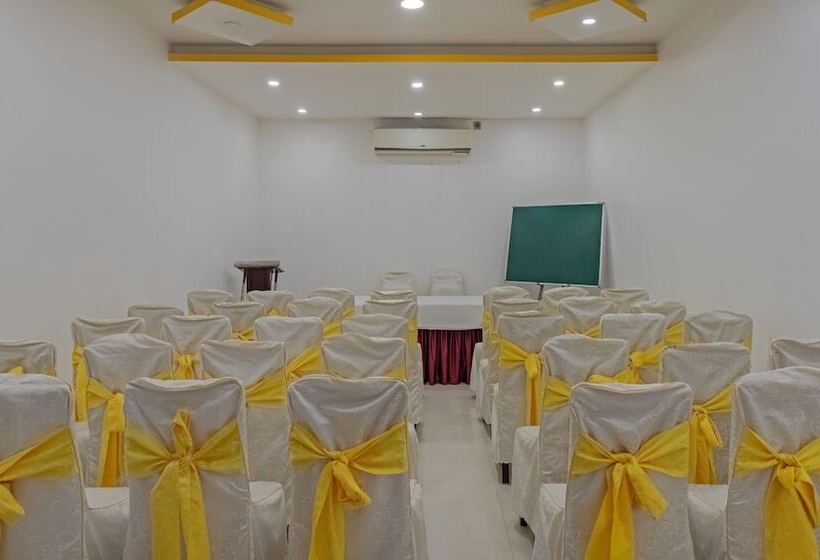فندق Treebo Premium Palmyra Milford, 2 Km From Alleppey Beach