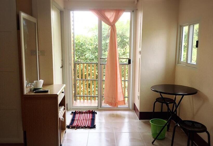 فندق Wattanakham Serviced Apartment