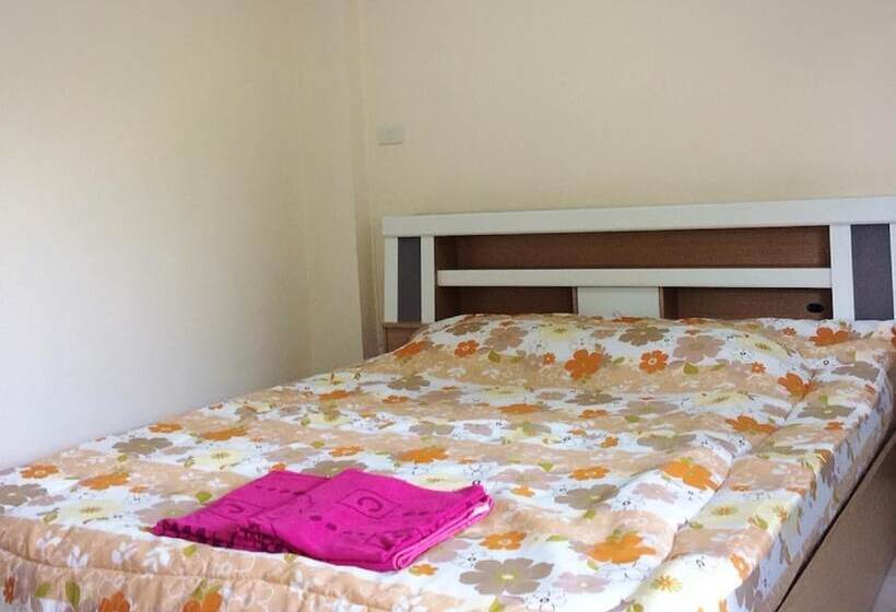 هتل Wattanakham Serviced Apartment