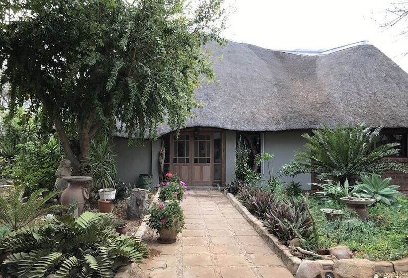 Отель Weltevreden Country Guest Lodge