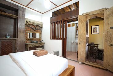 پانسیون Katang   Katang Guest House