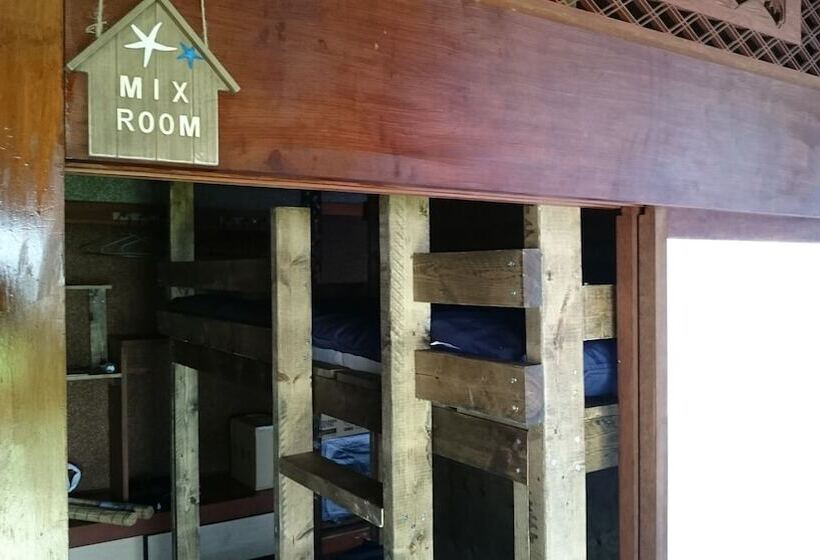 هاستل Tebiro Beachbackpackers