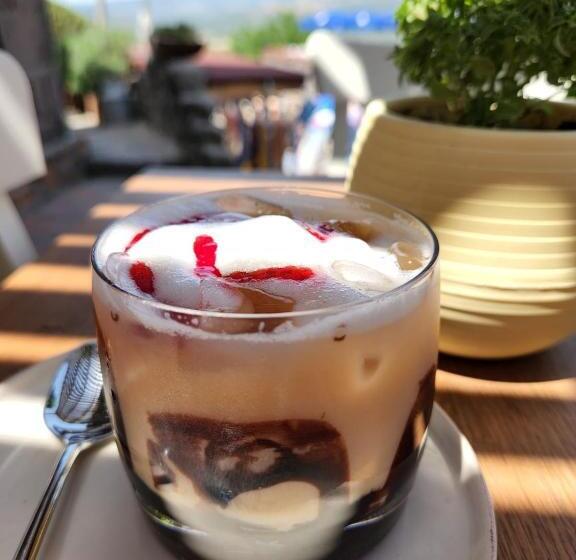 مبيت وإفطار Assos Sunset Boutique