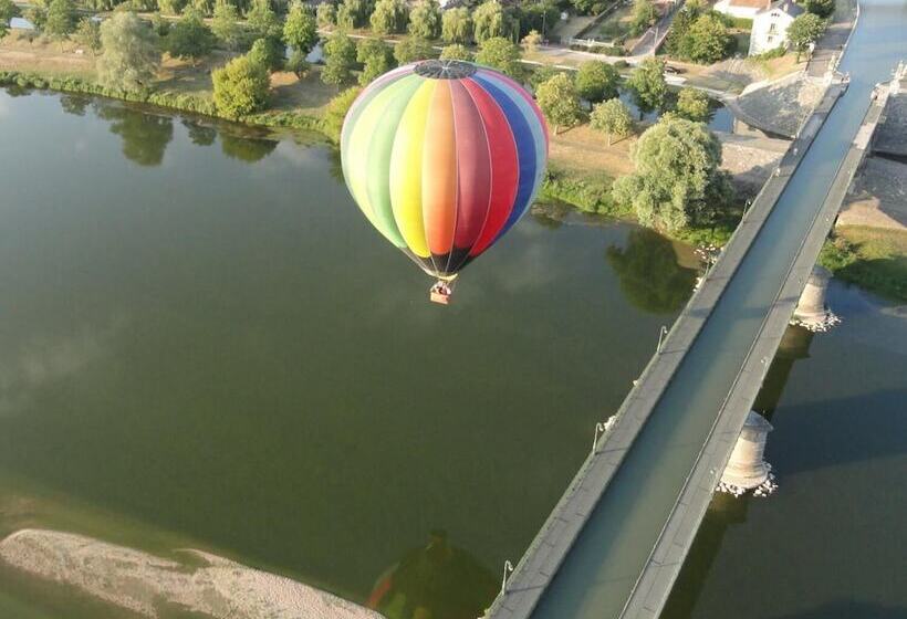 مبيت وإفطار Chambre D Hôtes Face à Briare