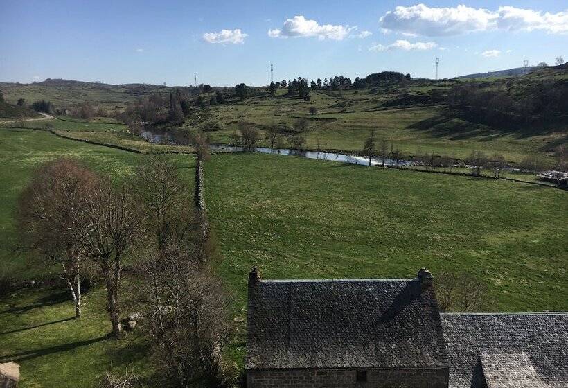 Bed and Breakfast Une Parenthèse En Aubrac