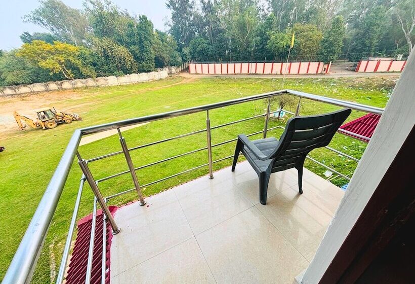 בית מלון כפרי Arpita Beach Resort