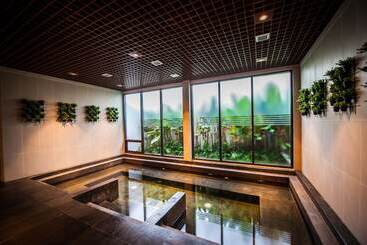 هتل Burgundy Residence 304