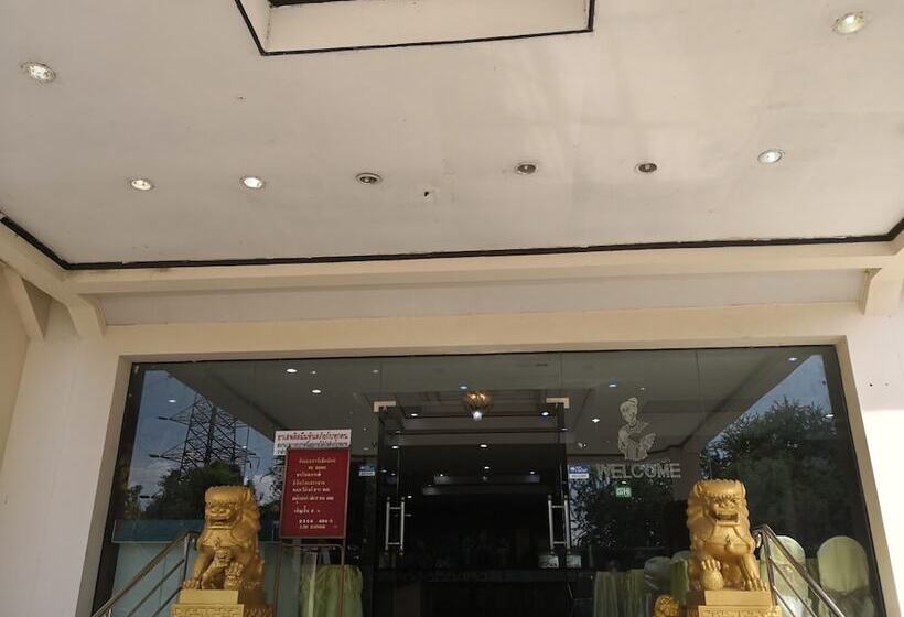 فندق Cl Garden Inn