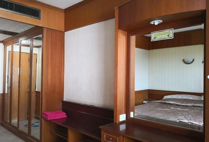 فندق Cl Garden Inn