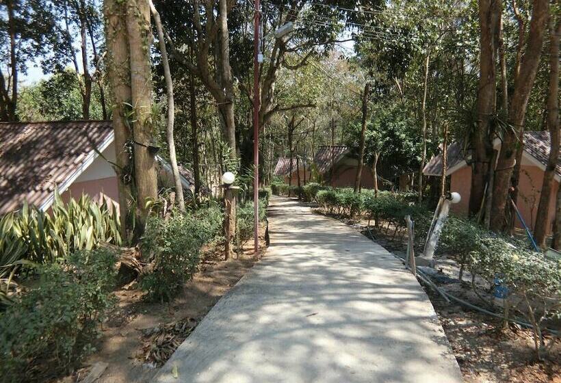 Отель Kiangphu Resort