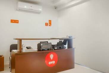 هتل Pioneer 2 By Oyo Rooms