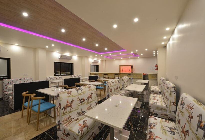 בית מלון כפרי The Fern Residency Parbhani