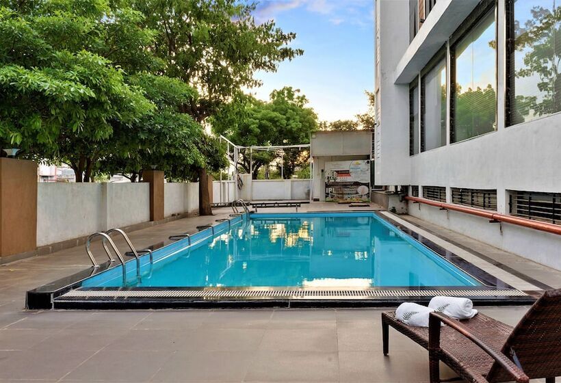 Отель The Fern Residency Parbhani