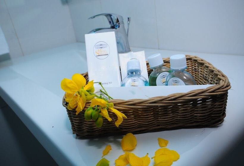 בית מלון כפרי Udawalawe Ayurvedic Resort