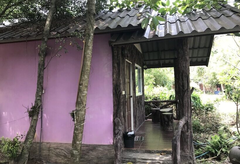 پانسیون Ban Hlung Khao Adventure