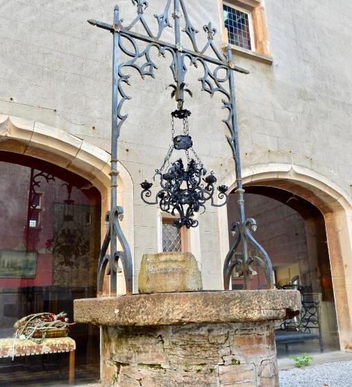 پانسیون Château De Varennes