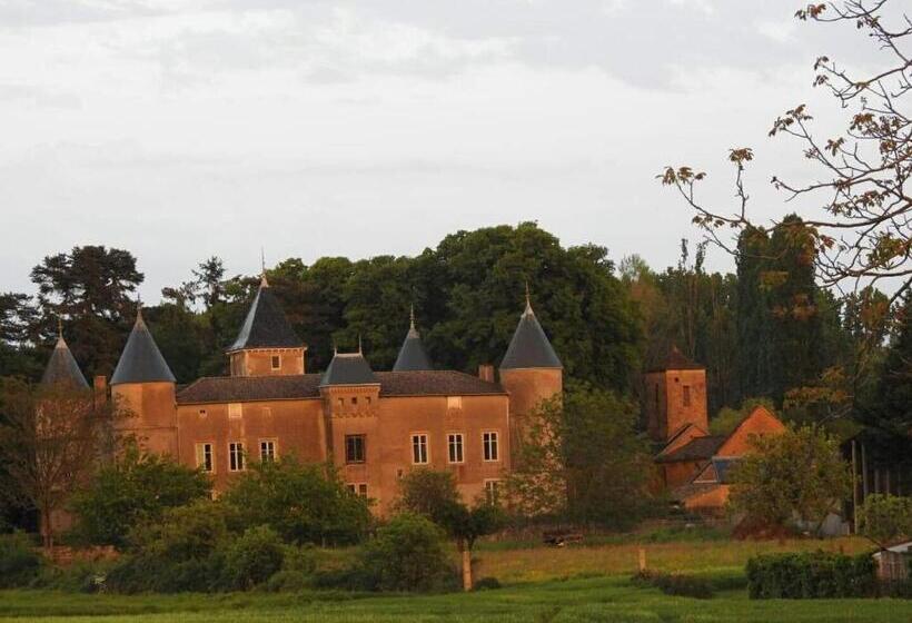 پانسیون Château De Varennes