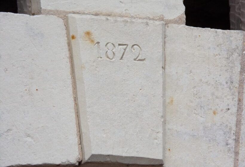 פנסיון Les Troglos De Beaulieu