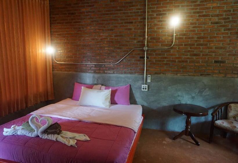 بنسيون Steelloft  Home Stay