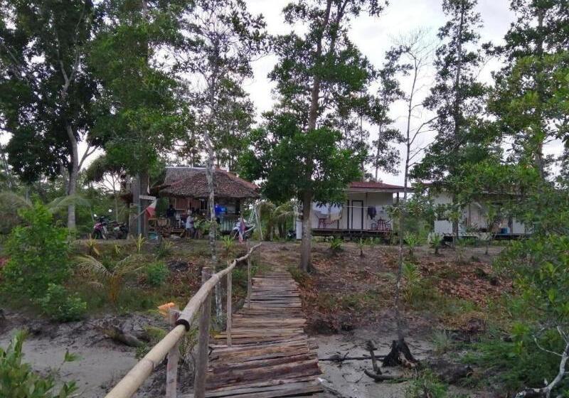 پانسیون Villa Encantador Resort