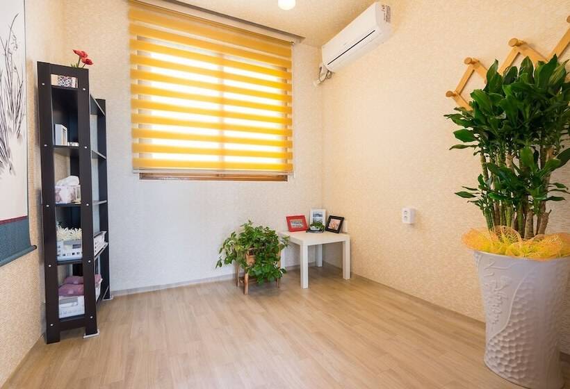 膳宿费 Yours Guesthouse