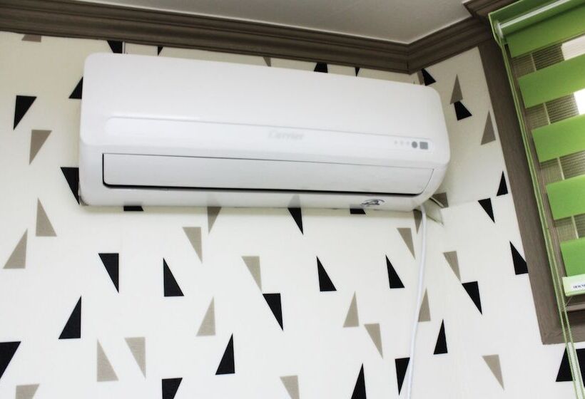 Story Road Guesthouse   Hostel