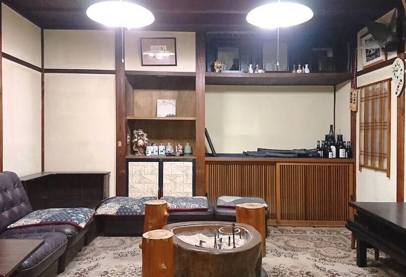 Kashiwaya Ryokan Guesthouse&sharedhouse Hostel