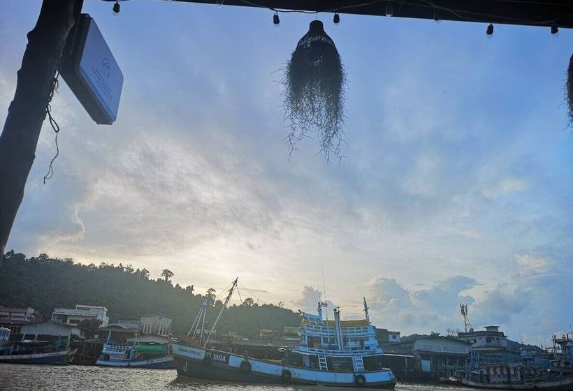هاستل Rub Lom Chom Klong Homestay