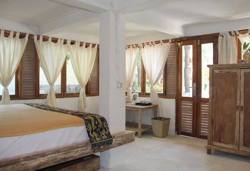 مبيت وإفطار Cemara Beachfront Suite