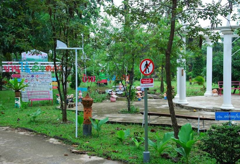 هتل Baanraiingdoi