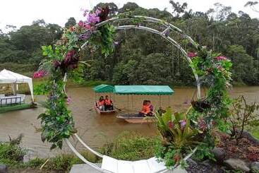 هتل Hostería Ecopark