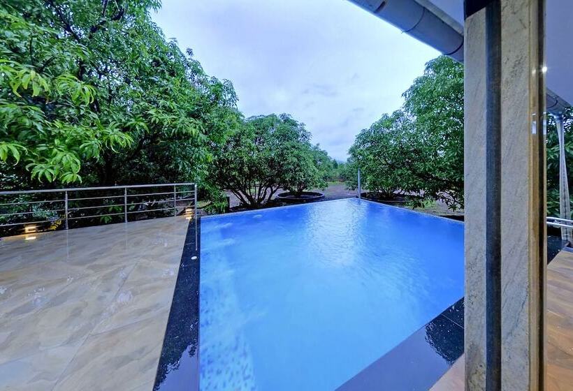 Отель Mango Tree Resort