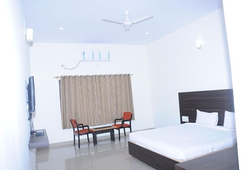 Отель Nijaguna Resorts
