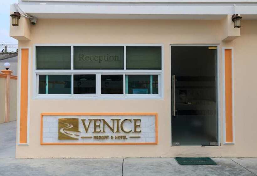 هتل Venice Resort