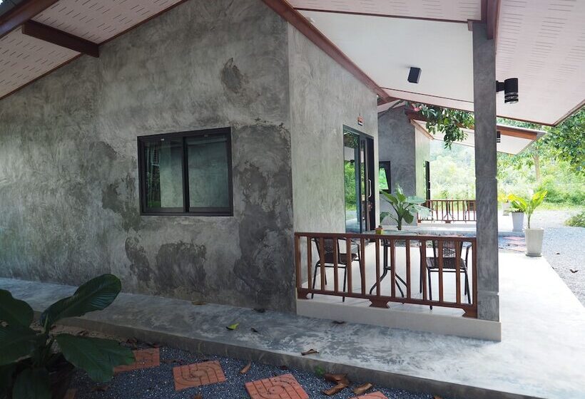 پانسیون Baan Keree Thara Khiri Wong