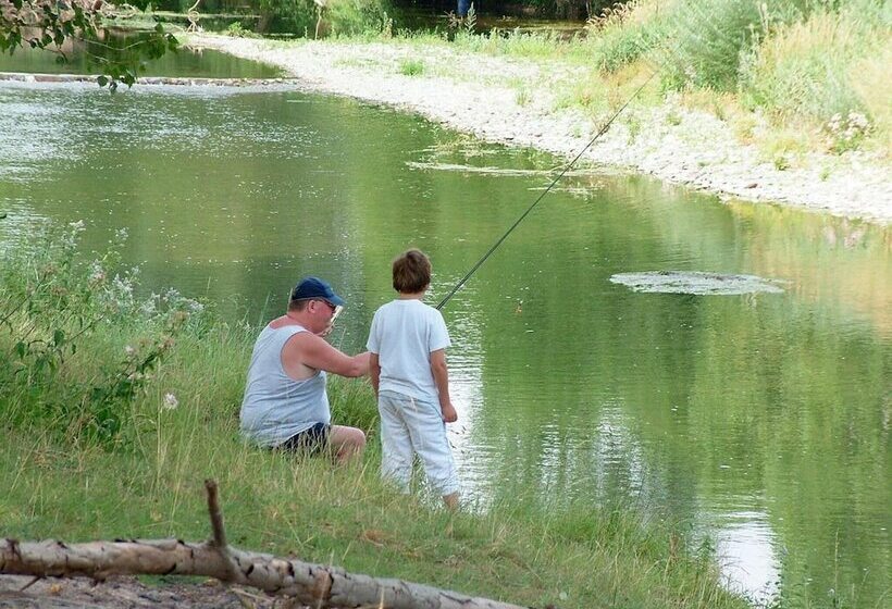 渡假胜地  Le Hameau Des Genets
