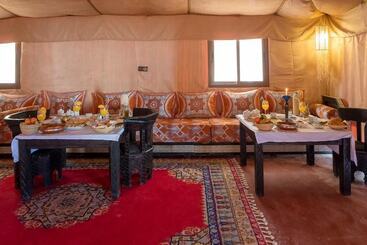 هتل Hakim Camp