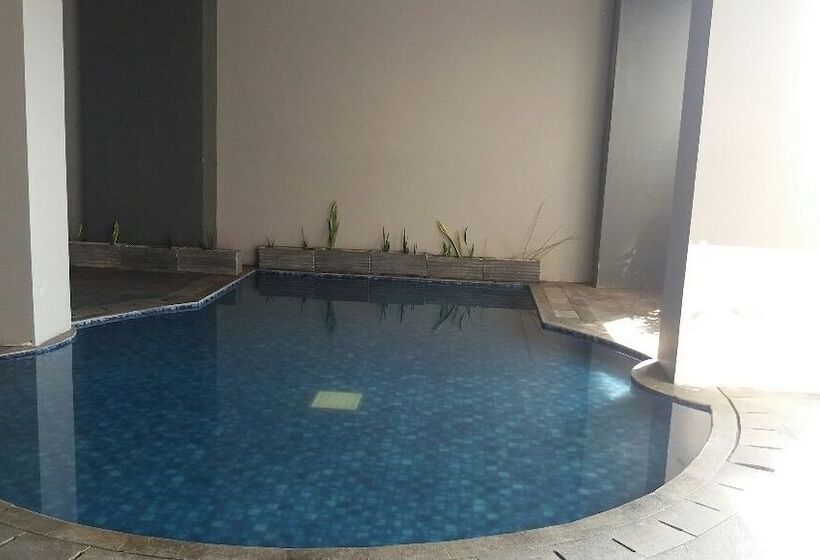 پانسیون Tamansari Mahogany Apartment