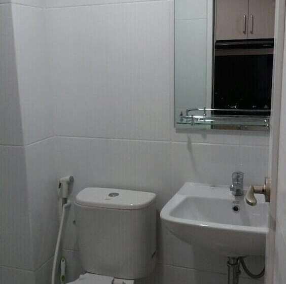 پانسیون Tamansari Mahogany Apartment