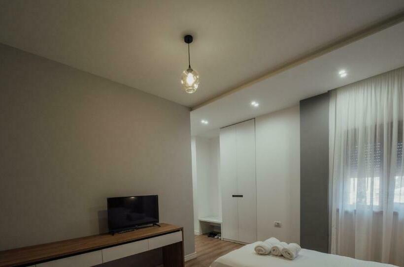 تختخواب و صبحانه Guesthouse Sara & Esi